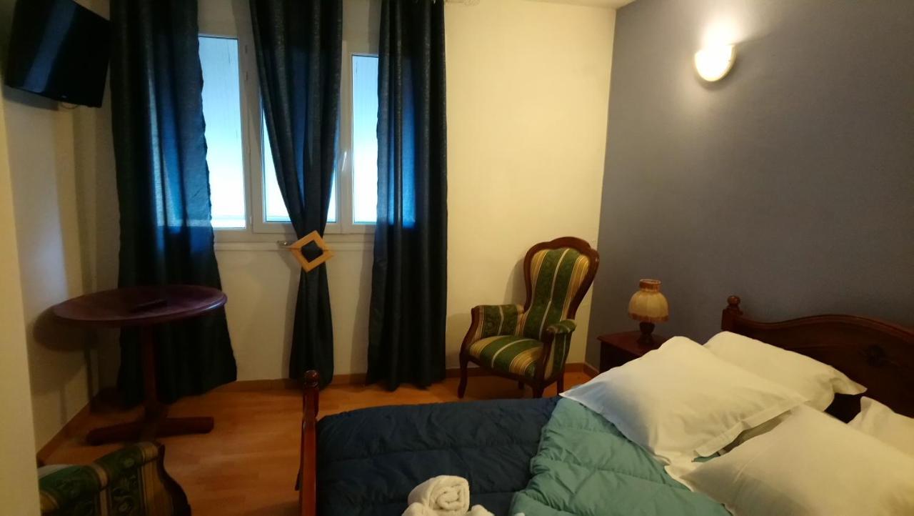 Hotel Le Passage De Vallon エクステリア 写真